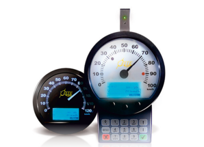 Fot. 12. Kabinowe wskaźniki prędkości firmy Elte GPS