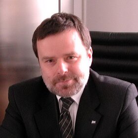 Profesor Krzysztof Kurzydłowski