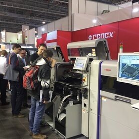 Maszyny Yahama na stoisku Renex w czasie targów Automaticon 2016
