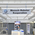 Roboty KUKA w zakładach Volkswagena w Hanowerze
