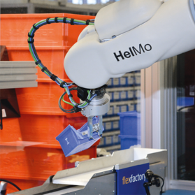 Autonomiczny i mobilny system robota HelMo