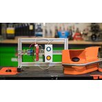 Stacja sterowania oburęcznego podłączona do przekaźnika XPSUS12AP, źródło: ASTOR