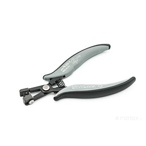 Szczypce specjalistyczne Piergiacomi – precyzyjne narzędzia do kształtowania drutu i pracy montażowej (różne modele ESD)
