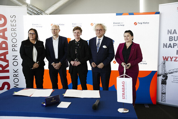 Podpisanie umowy między Targami Kielce a Strabag