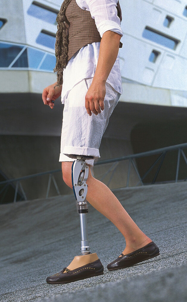 Od wielu lat dział o nazwie „Rozwój protetyki kolan i bioder” firmy Otto Bock ściśle współpracuje z obszarem technologicznym „Przemysłowa technika amortyzacyjna” firmy Zimmer Group