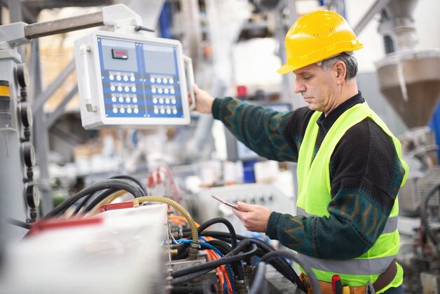 Automatyzacja i robotyzacja procesów produkcyjnych