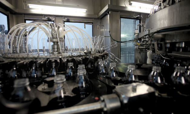 System rotacyjnego napełniania zastosowany w jednej z fabryk Charalambides Christis