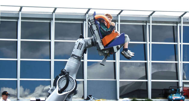 RoboCoaster – robotyka na usługach rozrywki (fot. KUKA)