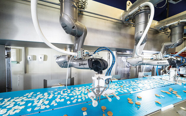 Roboty montowane na suficie spełniają wymogi higieniczne i mogą być czyszczone zgodnie z surowymi wymaganiami przemysłu spożywczego
