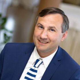 Mariusz Snowacki – współwłaściciele i dyrektore finansowym HF Inverter Polska