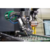 Automatyzacja „innych” zadań w linii produkcji elektroniki