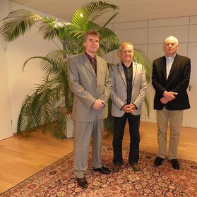 Od lewej: Holger Hanselka, Jan Awrejcewicz, Peter Hagedorn, Fraunhofer Institute, Darmstadt (maj 2011)