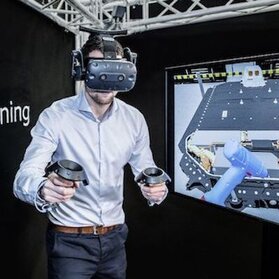 Z wirtualną rzeczywistością wprost w erę elektryczności. Audi przygotowuje specjalistów z całego świata do obsługi serwisowej modelu e-tron